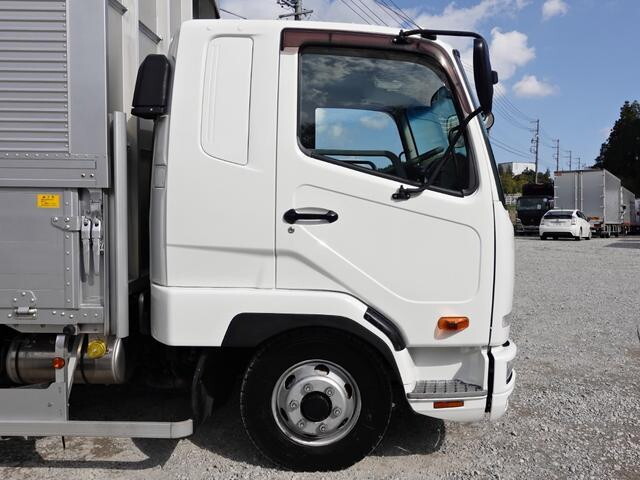 三菱ふそうファイターアルミウイング中型（4t）[写真07]