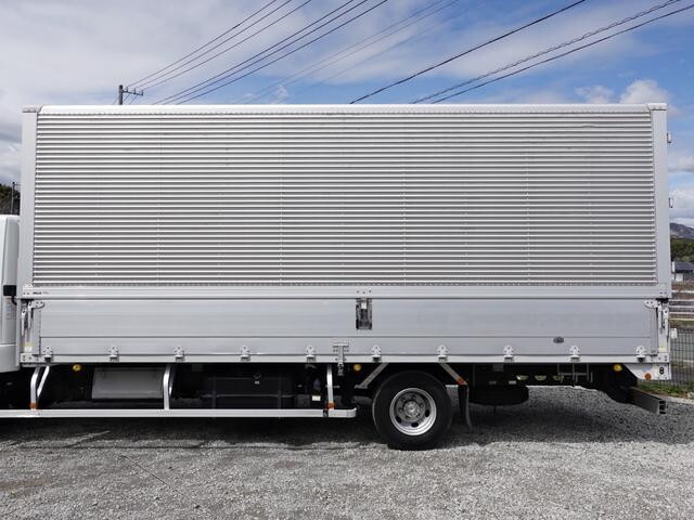 三菱ふそうファイターアルミウイング中型（4t）[写真10]