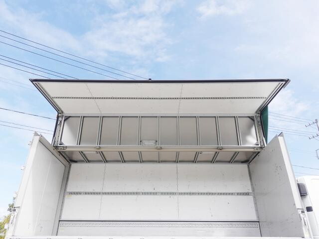 三菱ふそうファイターアルミウイング中型（4t）[写真15]