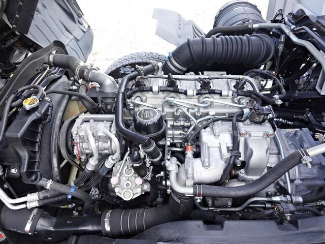 三菱ふそうファイターアルミウイング中型（4t）[写真19]