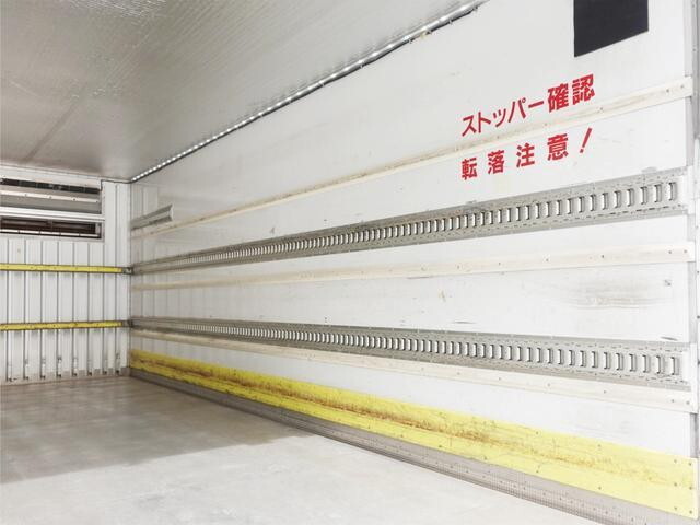 いすゞフォワード冷凍車（冷蔵車）増トン（6t・8t）[写真13]