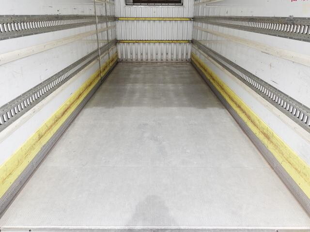 いすゞフォワード冷凍車（冷蔵車）増トン（6t・8t）[写真15]