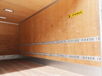 三菱ふそうファイターアルミバン中型（4t）[写真14]