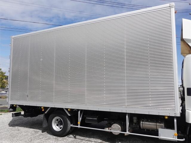 三菱ふそうファイターアルミバン中型（4t）[写真06]