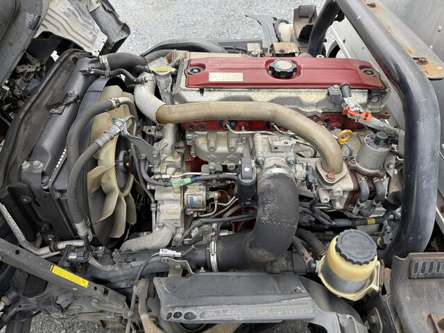 トヨタトヨエースアルミバン中型（4t）[写真16]