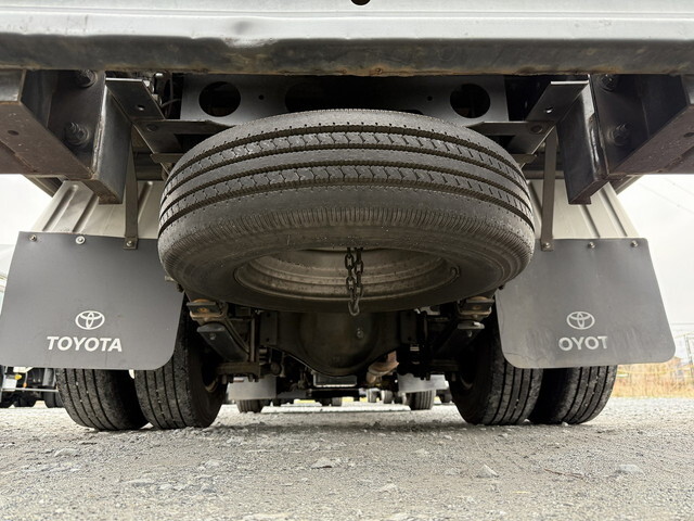 トヨタトヨエースアルミバン中型（4t）[写真23]