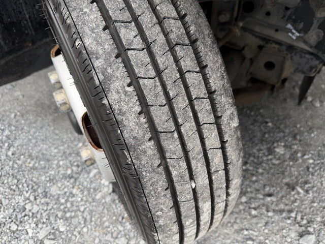 トヨタトヨエースアルミバン中型（4t）[写真27]