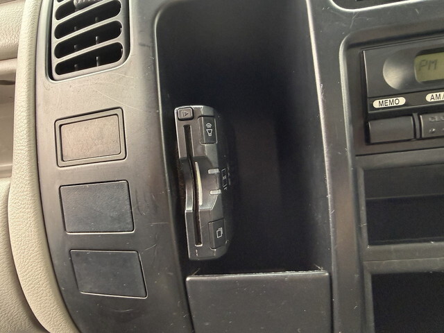 トヨタトヨエースアルミバン中型（4t）[写真40]