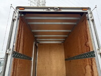 トヨタトヨエースアルミバン中型（4t）[写真09]