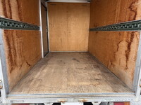 トヨタトヨエースアルミバン中型（4t）[写真10]