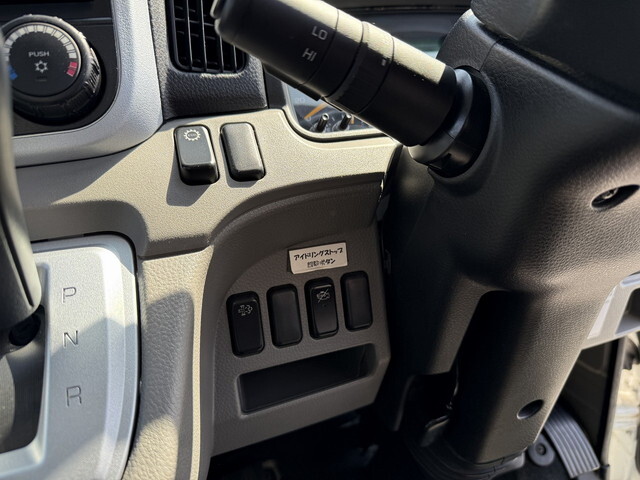 日産アトラスパネルバン中型（4t）[写真32]