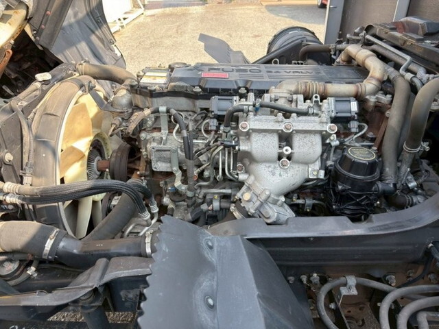 三菱ふそうファイターアルミブロック中型（4t）[写真13]