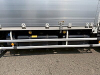 UDトラックスクオンアルミウイング大型（10t）[写真19]