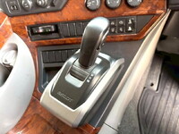 UDトラックスクオンアルミウイング大型（10t）[写真27]