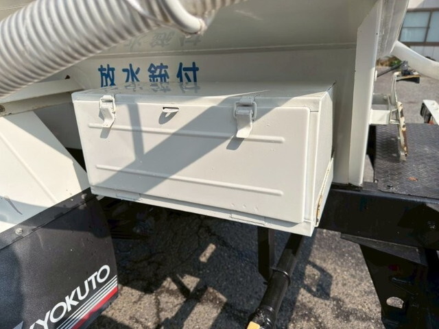 日野デュトロ散水車小型（2t・3t）[写真18]