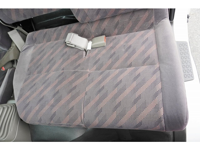 日産アトラス平ボディ小型（2t・3t）[写真37]