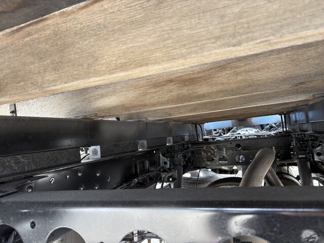 日産アトラスクレーン4段小型（2t・3t）[写真18]