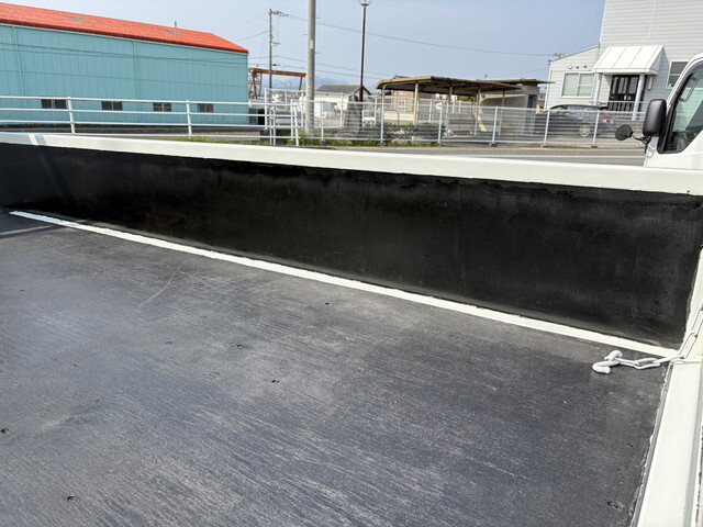トヨタトヨエース平ボディ小型（2t・3t）[写真10]