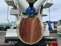 いすゞギガミキサー車（コンクリートミキサー）大型（10t）[写真16]