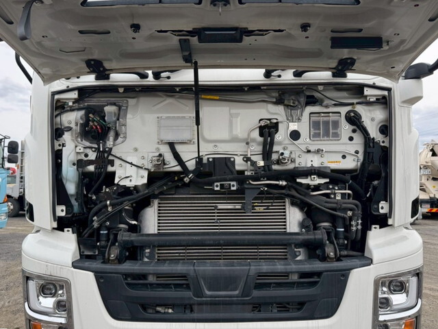 いすゞギガミキサー車（コンクリートミキサー）大型（10t）[写真34]