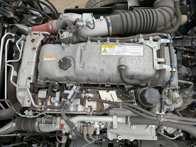 いすゞギガミキサー車（コンクリートミキサー）大型（10t）[写真36]