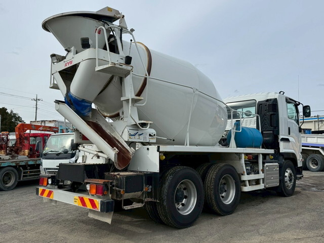 いすゞギガミキサー車（コンクリートミキサー）大型（10t）[写真05]
