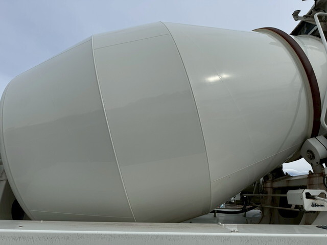 いすゞギガミキサー車（コンクリートミキサー）大型（10t）[写真06]