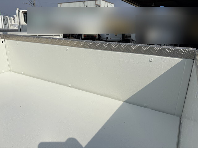 日野デュトロダブルキャブ（Wキャブ）小型（2t・3t）[写真16]