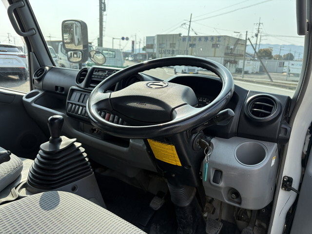 日野デュトロダブルキャブ（Wキャブ）小型（2t・3t）[写真07]