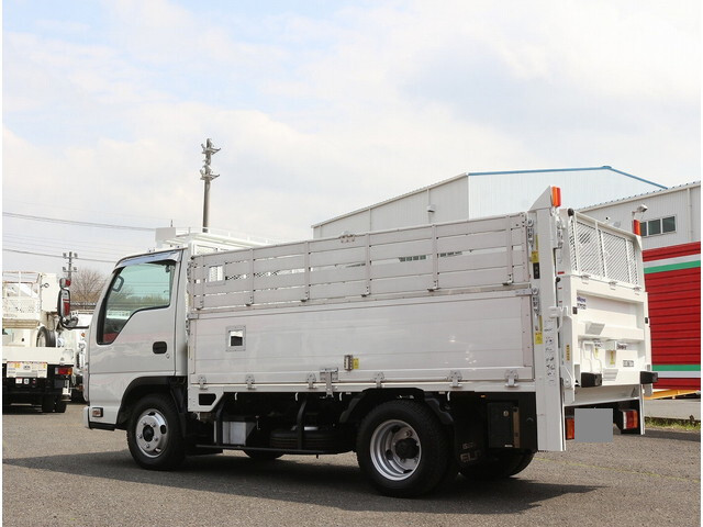 いすゞエルフアルミブロック小型（2t・3t）[写真02]