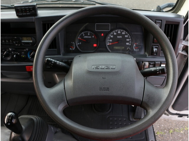 いすゞエルフアルミブロック小型（2t・3t）[写真24]