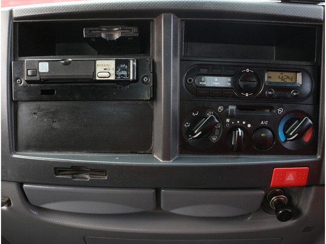 いすゞエルフアルミブロック小型（2t・3t）[写真27]