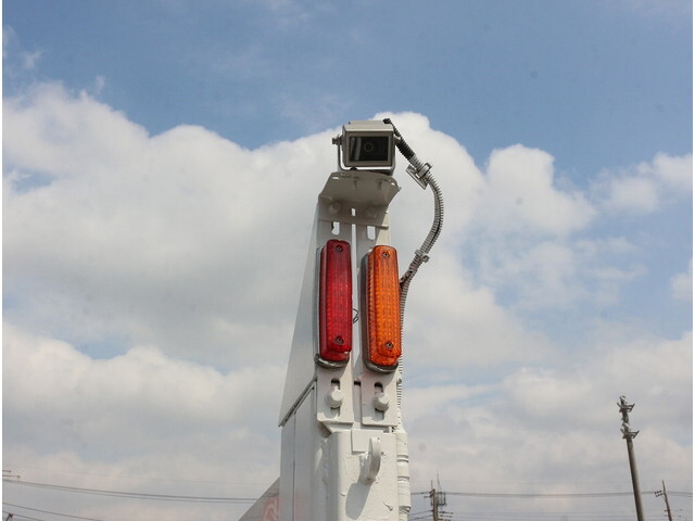 いすゞエルフアルミブロック小型（2t・3t）[写真09]