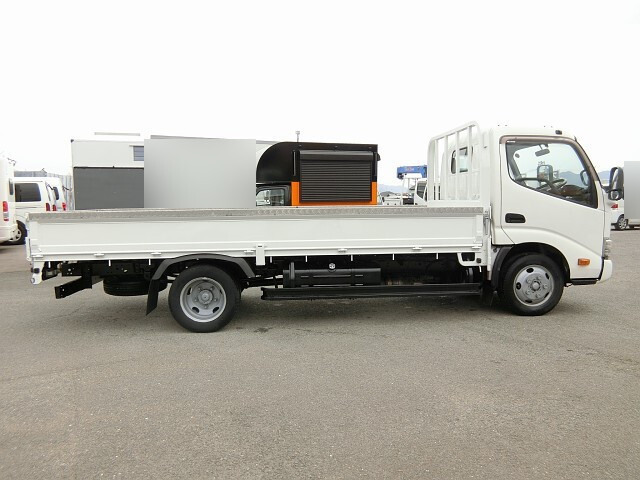 日野デュトロ平ボディ小型（2t・3t）[写真05]