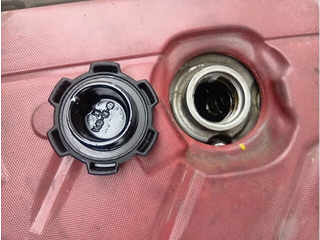 日野デュトロ冷凍車（冷蔵車）小型（2t・3t）[写真18]