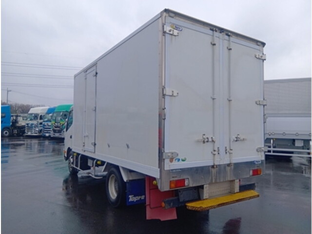 日野デュトロ冷凍車（冷蔵車）小型（2t・3t）[写真02]