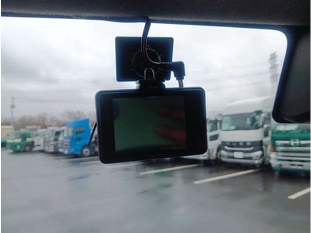 日野デュトロ冷凍車（冷蔵車）小型（2t・3t）[写真24]