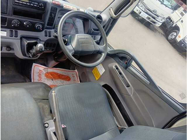 三菱ふそうキャンターダンプ小型（2t・3t）[写真24]