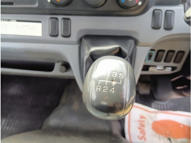 三菱ふそうキャンターダンプ小型（2t・3t）[写真27]