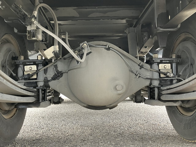 いすゞエルフ冷凍車（冷蔵車）小型（2t・3t）[写真23]