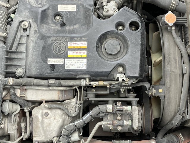 いすゞエルフ冷凍車（冷蔵車）小型（2t・3t）[写真24]