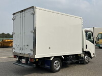 いすゞエルフ冷凍車（冷蔵車）小型（2t・3t）[写真02]