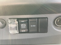 いすゞエルフ冷凍車（冷蔵車）小型（2t・3t）[写真37]