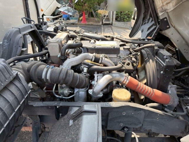 いすゞフォワード冷凍車（冷蔵車）中型（4t）[写真26]