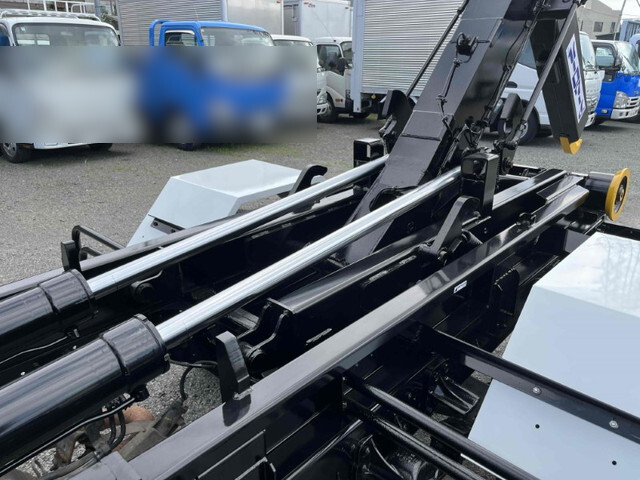 いすゞフォワードコンテナ専用車中型（4t）[写真11]