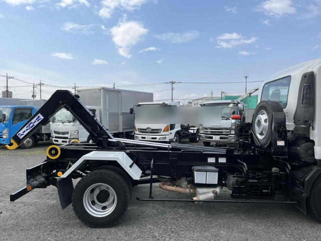 いすゞフォワードコンテナ専用車中型（4t）[写真14]