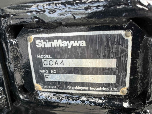 いすゞフォワードコンテナ専用車中型（4t）[写真20]