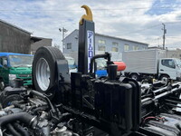 いすゞフォワードコンテナ専用車中型（4t）[写真26]