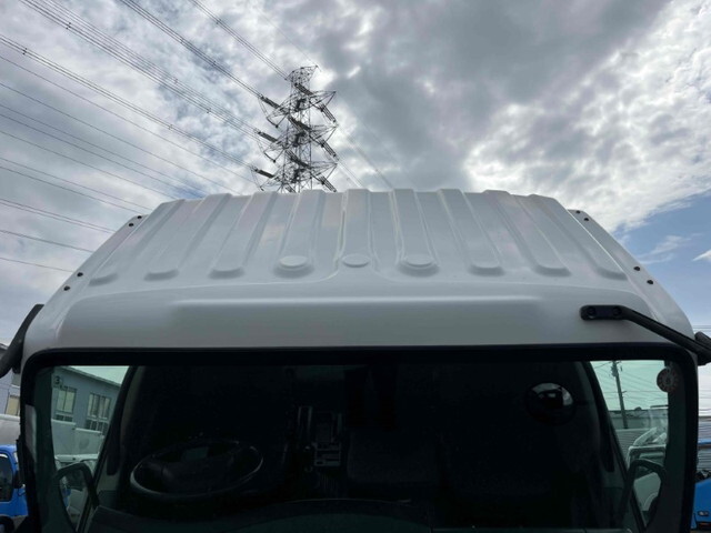 いすゞフォワードコンテナ専用車中型（4t）[写真26]