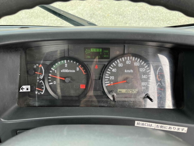 いすゞフォワードコンテナ専用車中型（4t）[写真35]